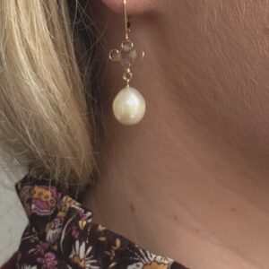 Inga, oorsieraad maansteen