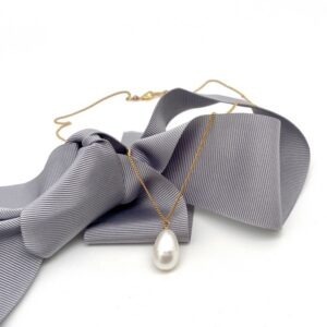 Erla, collier parel