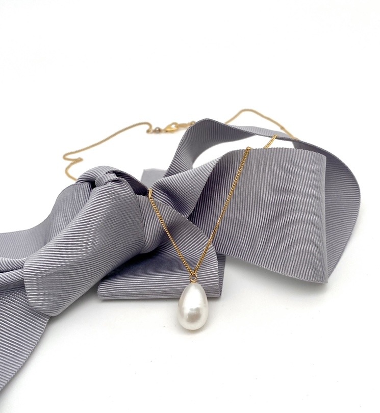 Erla, collier parel